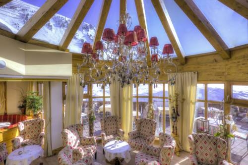 Imagen general del Hotel Alpen Wellness Resort Hochfirst. Foto 4