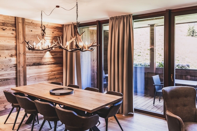 Imagen de la habitación del Hotel AlpenParks and Apartment Arlberg Warth. Foto 7