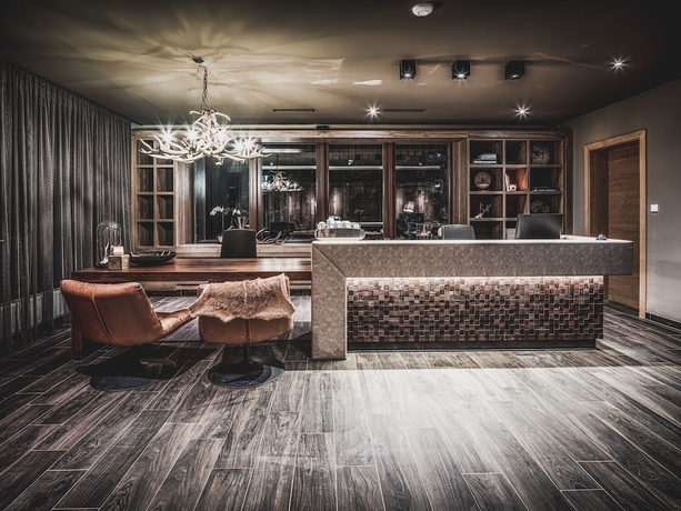 Imagen de los interiores del Hotel AlpenParks and Apartment Arlberg Warth. Foto 19