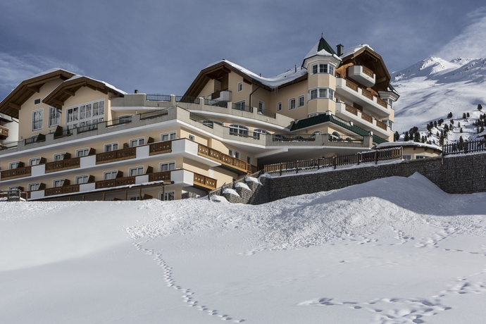 Imagen de los exteriores del Hotel Alpenaussicht. Foto 13