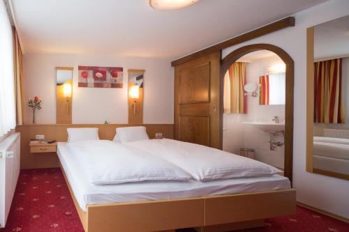 Imagen de la habitación del Hotel Alpenblick Attersee-Seiringer KG. Foto 16
