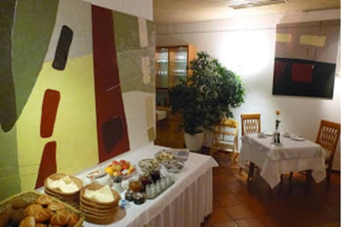 Imagen del bar/restaurante del Hotel Alpenblick Garni. Foto 11