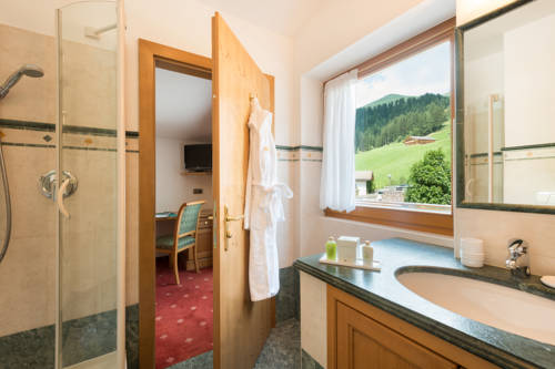Imagen de la habitación del Hotel Alpenblick, Sesto. Foto 9