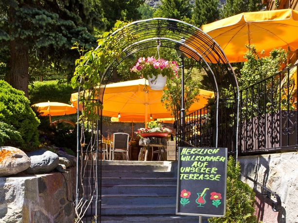 Imagen de los exteriores del Hotel Alpenblick, Zermatt . Foto 15