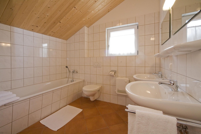 Imagen de la habitación del Hotel Alpendorf Dachstein West. Foto 5