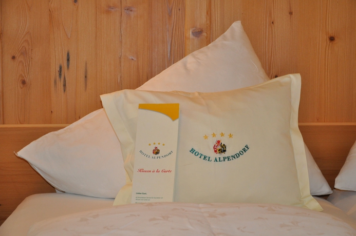 Imagen de la habitación del Hotel Alpendorf. Foto 12