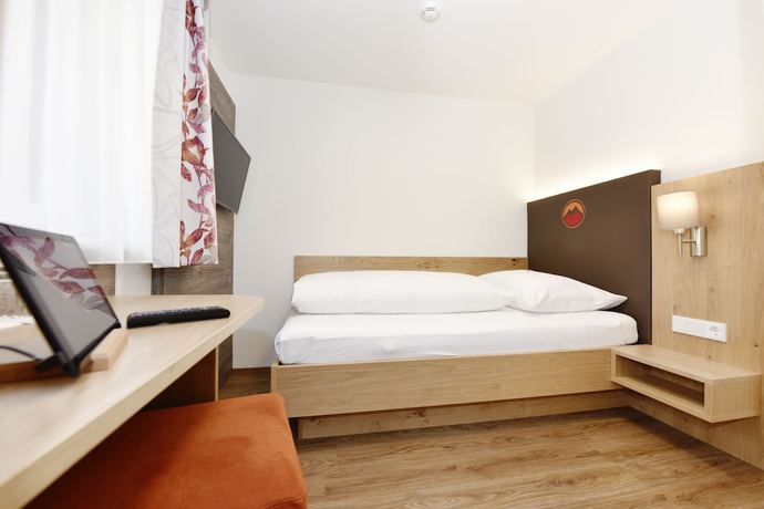 Imagen de la habitación del Hotel Alpenfeuer Montafon. Foto 13