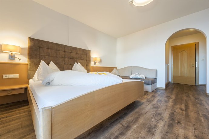 Imagen de la habitación del Hotel Alpenfrieden. Foto 3