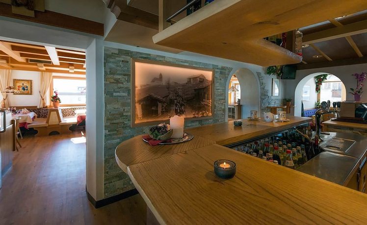 Imagen de los interiores del Hotel Alpenfrieden. Foto 16