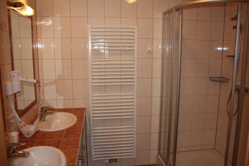 Imagen de la habitación del Hotel Alpengasthof Grimmingblick. Foto 5