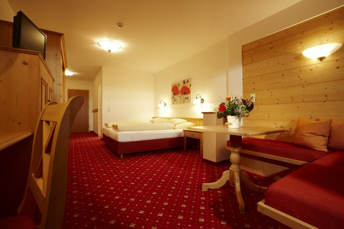 Imagen de la habitación del Hotel Alpengasthof Gr&uuml;ner, S&ouml;lden . Foto 17