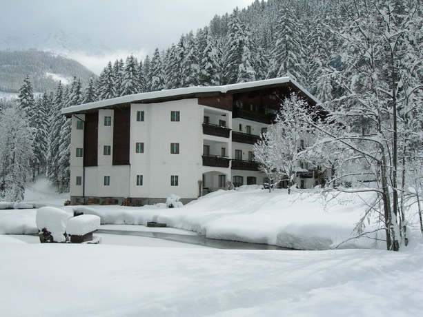 Imagen general del Hotel Alpenhaus Evianquelle. Foto 11