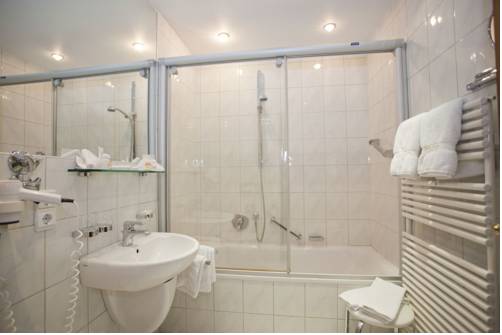 Imagen de la habitación del Hotel Alpenhof Grainau. Foto 8