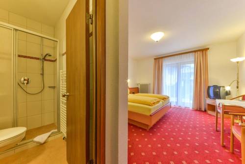 Imagen de la habitación del Hotel Alpenhof, Oberau. Foto 3