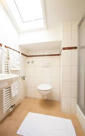 Imagen de la habitación del Hotel Alpenhof, Oberau. Foto 6