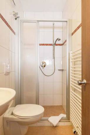 Imagen de la habitación del Hotel Alpenhof, Oberau. Foto 10