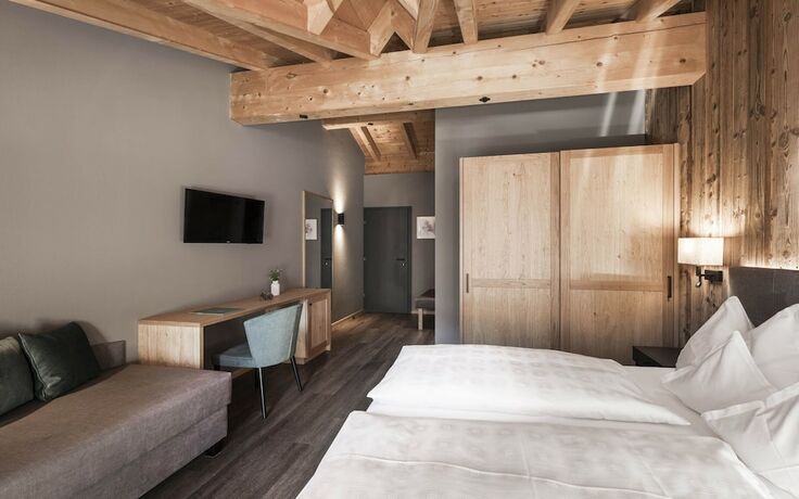 Imagen de la habitación del Hotel Alpenhof, St. Walburg - Santa Valburga. Foto 11