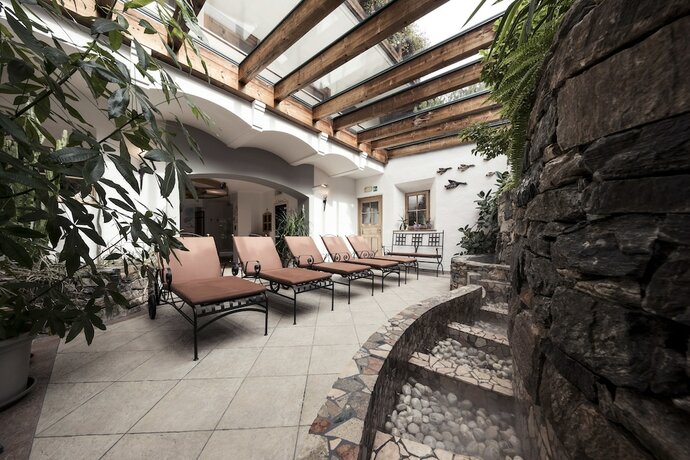 Imagen general del Hotel Alpenhof, St. Walburg - Santa Valburga. Foto 10