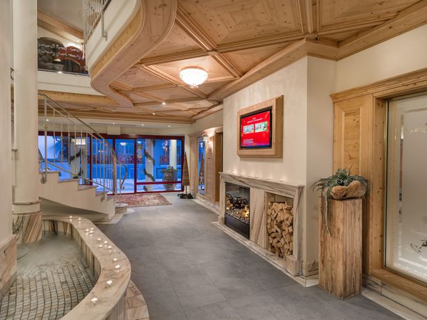 Imagen de los interiores del Hotel Alpenhof Superior. Foto 12