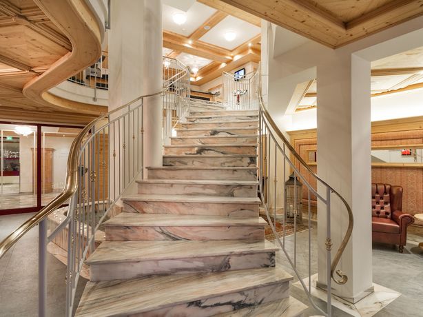 Imagen de los interiores del Hotel Alpenhof Superior. Foto 14