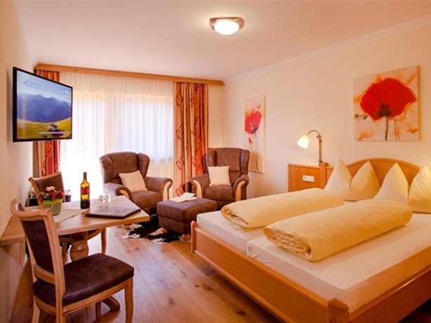 Imagen de la habitación del Hotel Alpenhof, Zillertal. Foto 3
