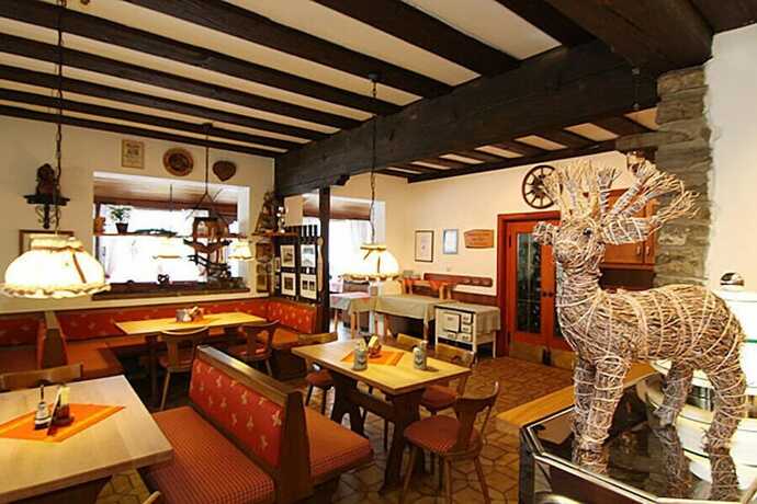 Imagen del bar/restaurante del Hotel Alpenhotel Brunneck. Foto 5