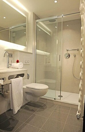Imagen de la habitación del Hotel Alpenhotel Brunneck. Foto 7