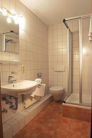 Imagen de la habitación del Hotel Alpenhotel Brunneck. Foto 9