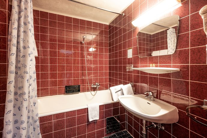 Imagen de la habitación del Hotel Alpenhotel Edelweiss. Foto 8