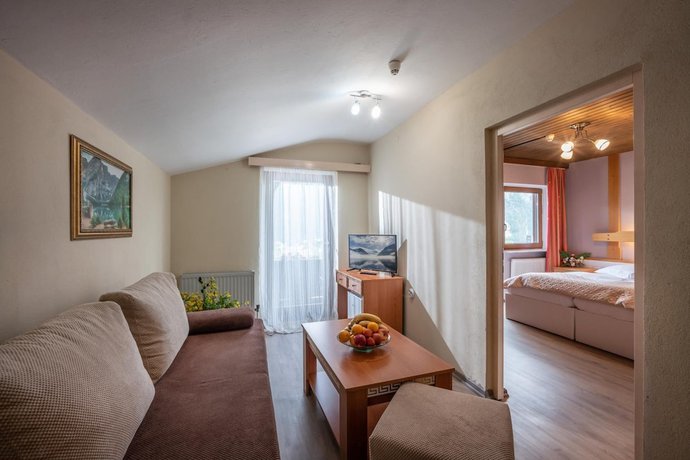 Imagen de la habitación del Hotel Alpenhotel Edelweiss. Foto 11