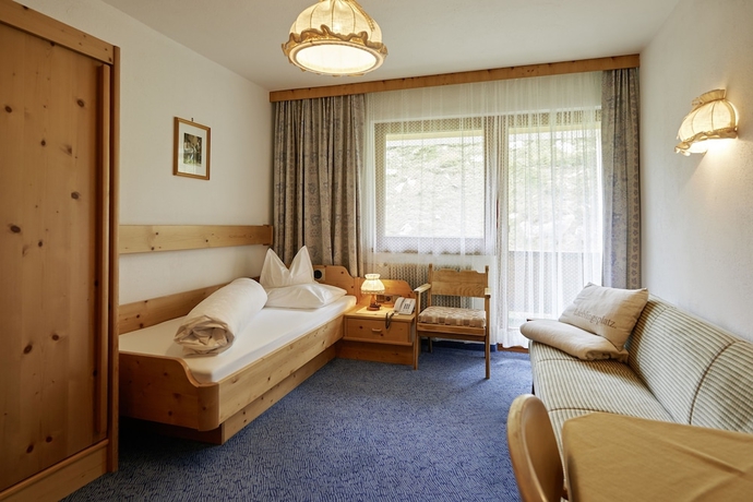 Imagen de la habitación del Hotel Alpenhotel Laurin. Foto 9