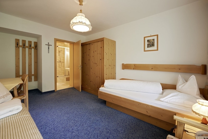 Imagen de la habitación del Hotel Alpenhotel Laurin. Foto 10