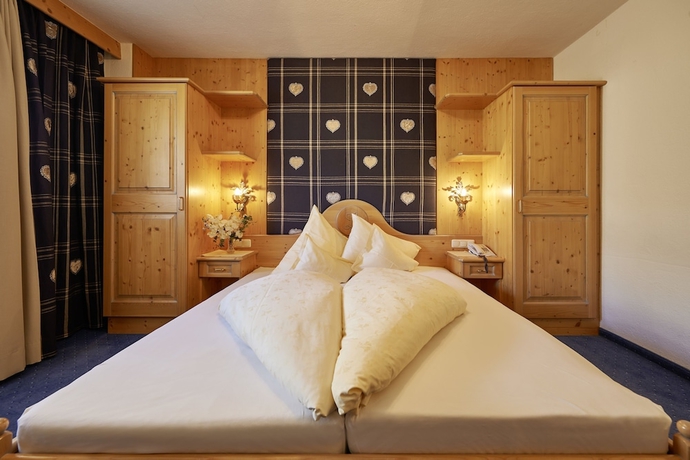 Imagen de la habitación del Hotel Alpenhotel Laurin. Foto 12