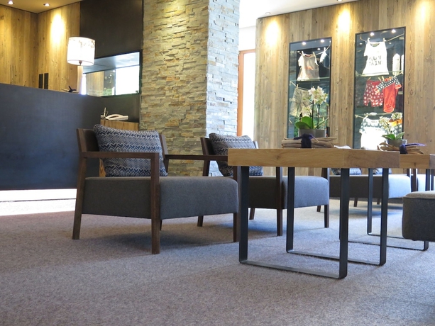 Imagen de los interiores del Hotel Alpenhotel Laurin. Foto 17