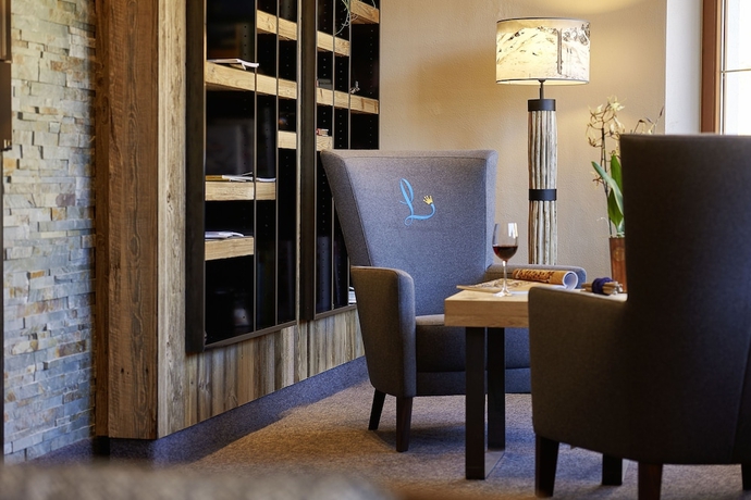 Imagen del bar/restaurante del Hotel Alpenhotel Laurin. Foto 3