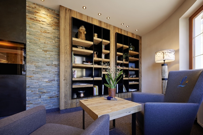 Imagen del bar/restaurante del Hotel Alpenhotel Laurin. Foto 4