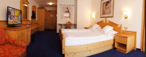 Imagen de la habitación del Hotel Alpenhotel Plaza. Foto 6