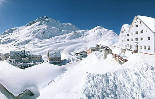 Imagen de los interiores del Hotel Alpenhotel St. Christoph. Foto 6