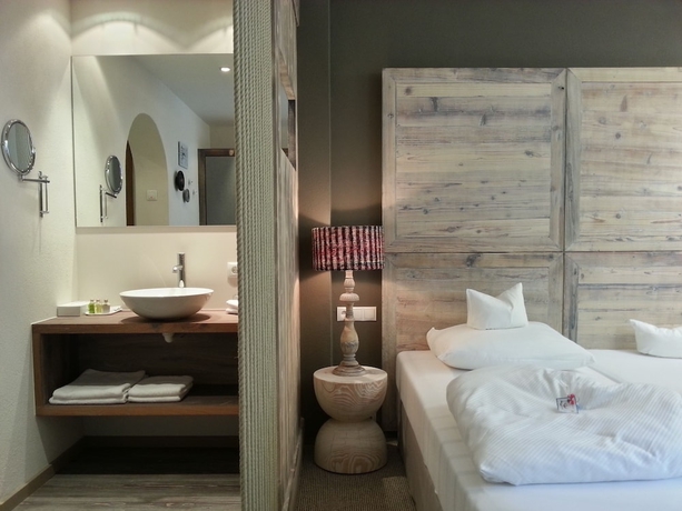 Imagen de la habitación del Hotel Alpenhotel Stefanie. Foto 2