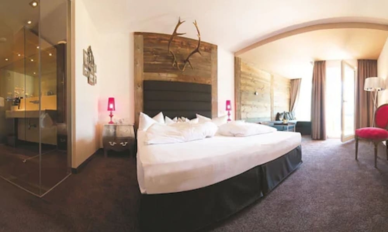 Imagen de la habitación del Hotel Alpenhotel Stefanie. Foto 4