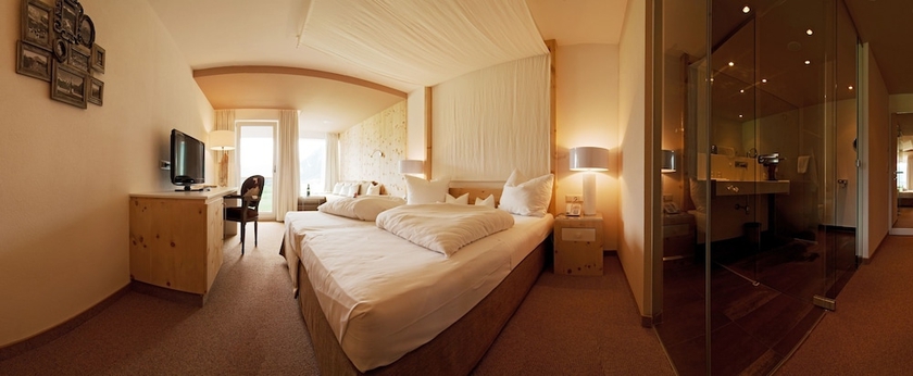 Imagen de la habitación del Hotel Alpenhotel Stefanie. Foto 15