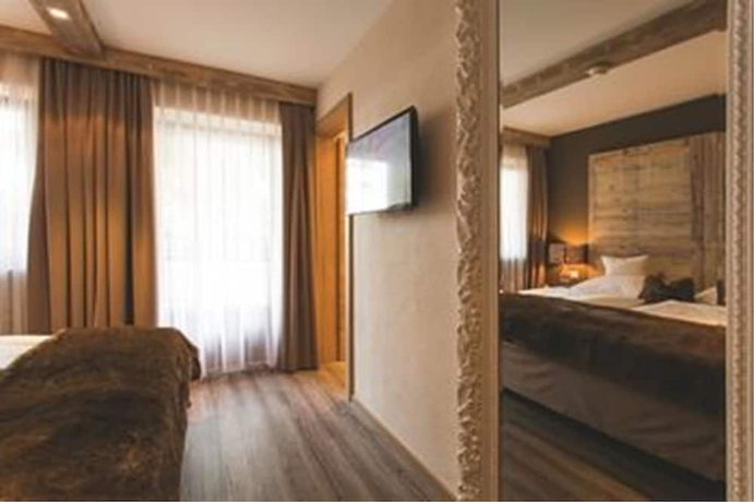 Imagen de la habitación del Hotel Alpenhotel Stefanie. Foto 17