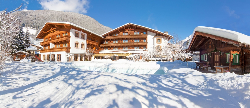 Imagen de los exteriores del Hotel Alpenhotel Tirolerhof. Foto 11