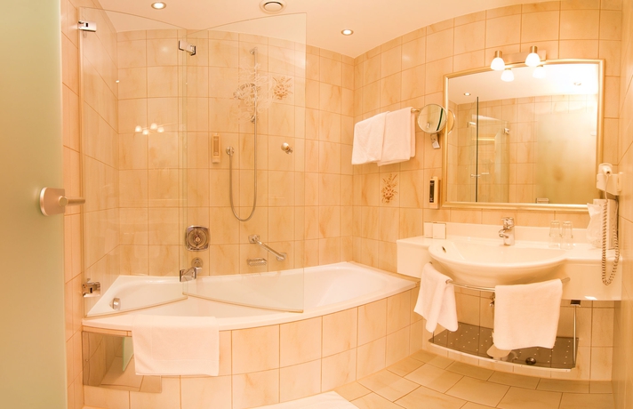 Imagen de la habitación del Hotel Alpenhotel Tirolerhof. Foto 8