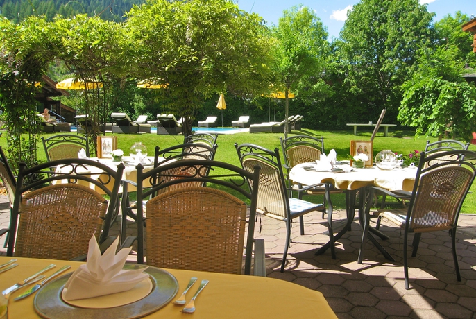 Imagen del bar/restaurante del Hotel Alpenhotel Tirolerhof. Foto 4