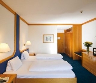 Imagen de la habitación del Hotel Alpenhotel Weitlanbrunn. Foto 3