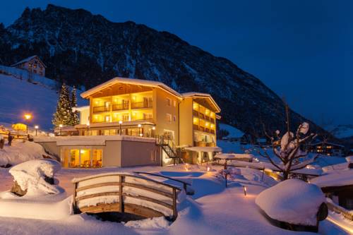 Imagen de la habitación del Hotel Alpenhotel Zimba. Foto 2