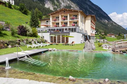 Imagen de la habitación del Hotel Alpenhotel Zimba. Foto 4