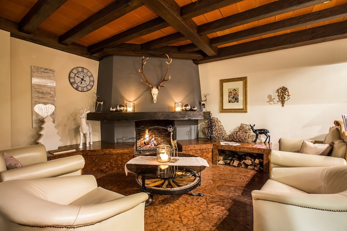 Imagen de los interiores del Hotel Alpenhotel & Spa ***. Foto 13