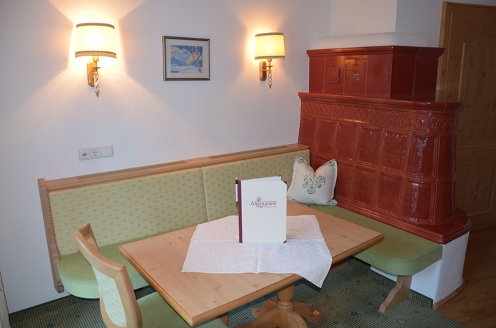 Imagen de los interiores del Hotel Alpenjuwel J&auml;ger. Foto 12